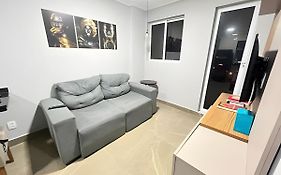 Flat novo e aconchegante
